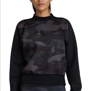 Noli Yoga Black Line Women's Pullover Sweatshirt